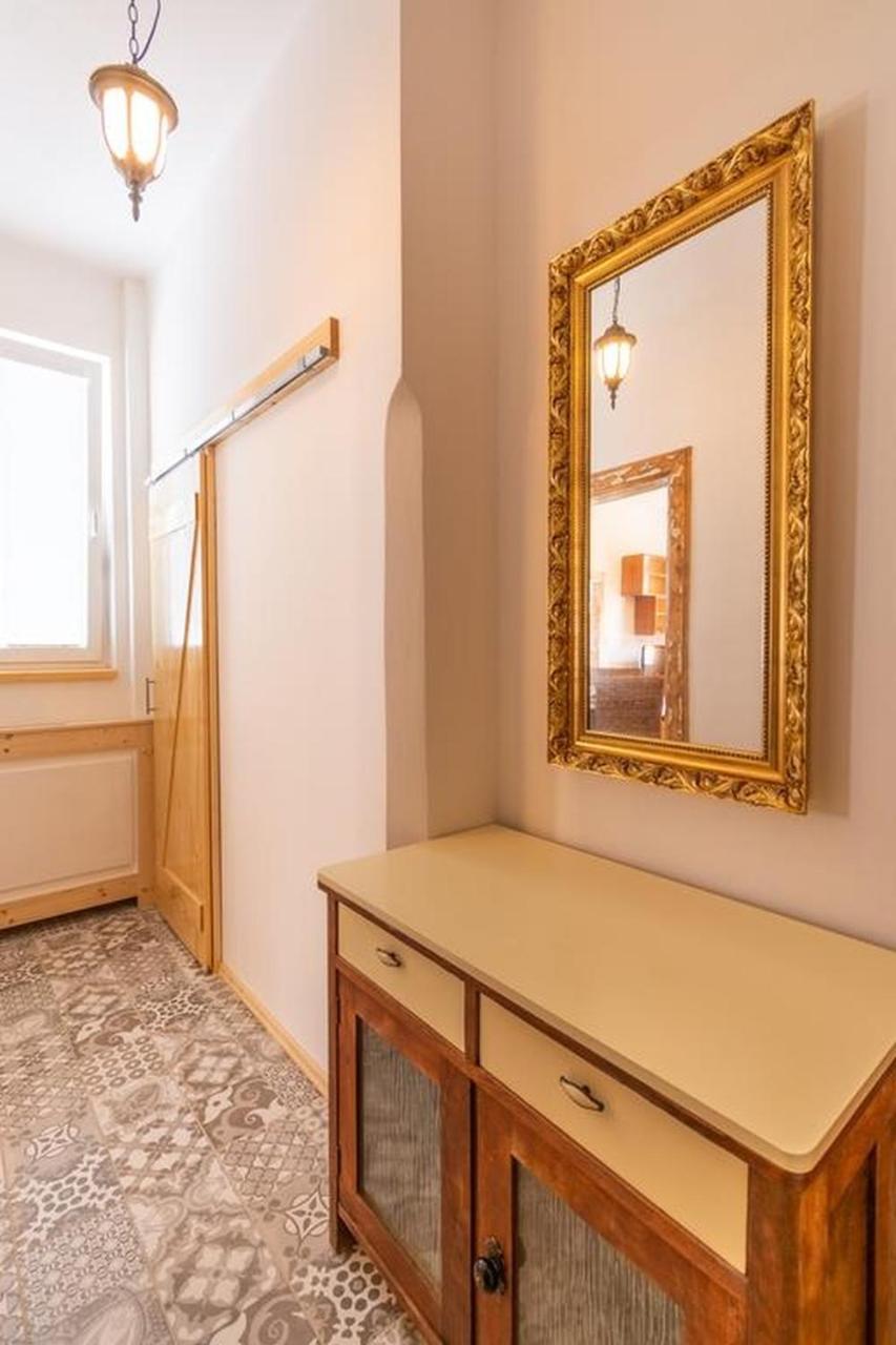 Apartment Sirius G In Center Of Cb Ceske Budejovice Bagian luar foto